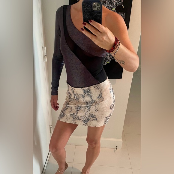 Snake sequence skirt - Picture 4 of 4